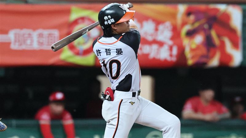 許哲晏開轟灌進4打點。（圖／統一獅提供）