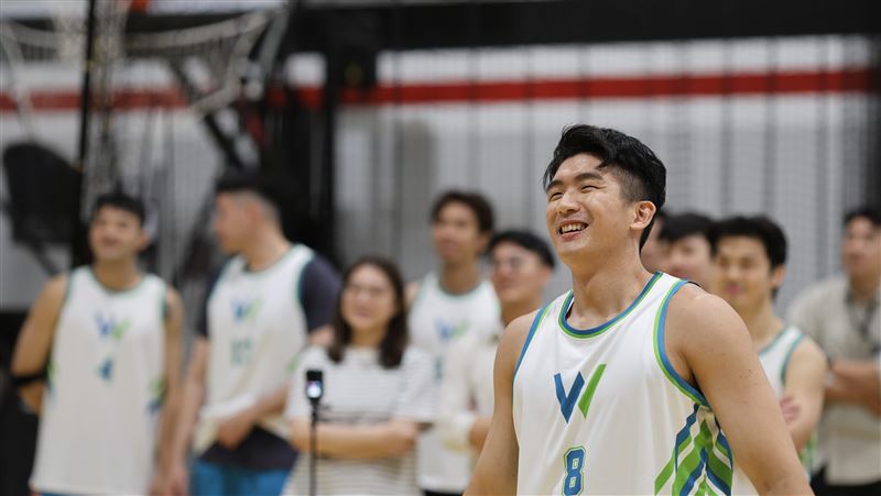 SBL裕隆隊球員東方譯慷。（圖／濰視眼科提供）