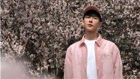 于朦朧死訊引發熱議，相關討論在中國網路上卻屢遭封鎖刪除。（翻攝自微博）