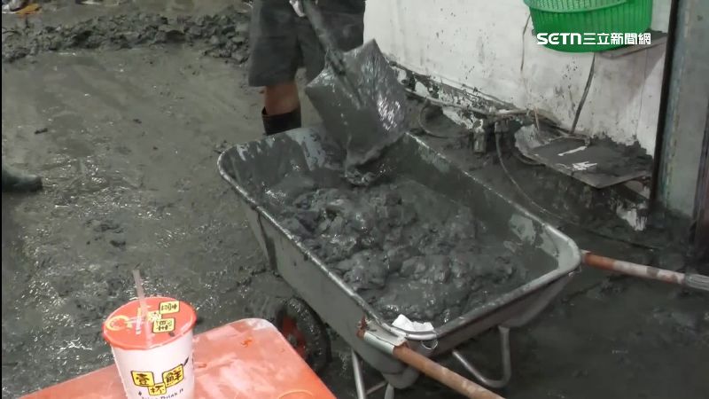 花蓮光復鄉因堰塞湖溢流受重創。（圖／翻攝畫面）