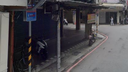 新北板橋後站商圈曾有「小西門町」之稱，如今變得蕭條，繁華光景不再。（圖／翻攝自Google Maps）