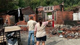 我們要活下去！九口之家逃過火劫卻陷絕境，天冷4幼孫過冬棉被都沒有。（圖／《愛的延續》公益協會提供） 