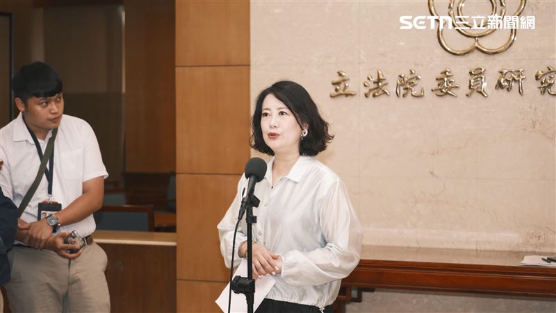 黃國昌被爆指揮狗仔！吳思瑤：躲不了多久