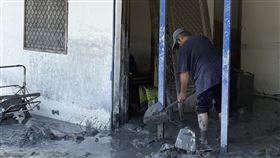 民進黨立委陳瑩為花蓮災區招募志工，並呼籲公私單位讓受災戶員工返鄉支援。（圖／陳瑩辦公室提供） 