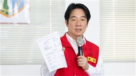 總統賴清德25日赴花蓮關心受災民眾及災後復原情形暨慰問救災國軍。（圖／總統府提供） 