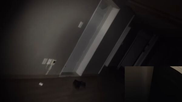 道士WOOCHI開箱鬼屋竟拍到男屍。（圖／翻攝自YouTube）