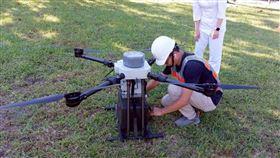 衛福部首度用無人機送藥。（圖／衛福部提供）