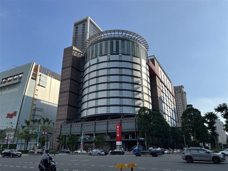 台中新光三越經歷7個月重建，於9月27日正式回歸。(圖／新光三越提供)