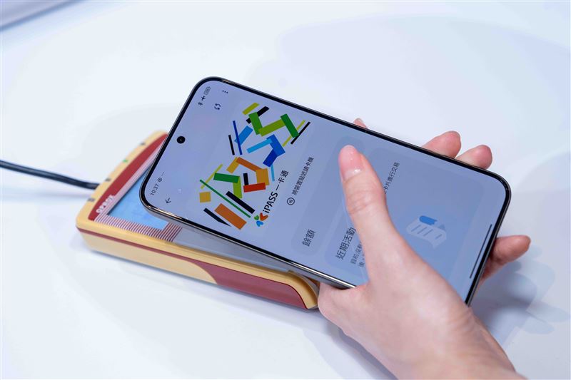 小米與Google再度攜手合作，結合恩智浦（NXP）技術在Google 錢包啟用iPASS一卡通服務