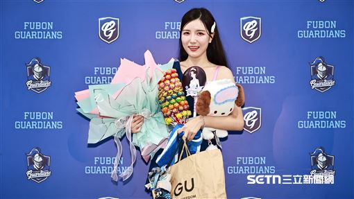 獨／南珉貞收整串棒棒糖　再接吻要吃大的