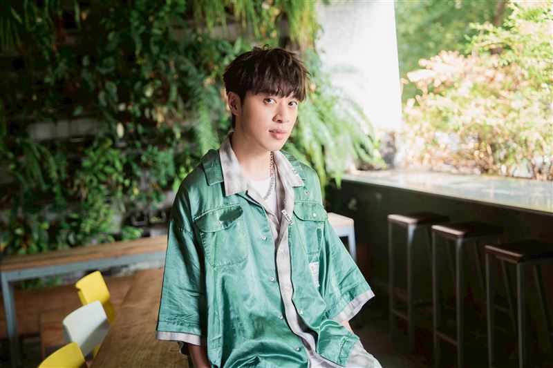 AP潘宇謙接受《三立新聞網》專訪。（圖／記者趙于瑩攝影）