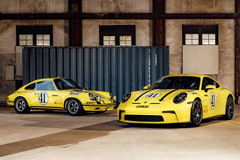 1972年利曼GT組冠軍賽車911 2.5 S/T與新世代911 S/T。（圖／翻攝PORSCHE網站）