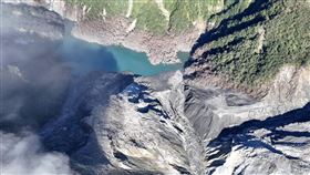 花蓮馬太鞍溪堰塞湖今早最新空拍畫面。（圖／中央災害應變中心提供） 