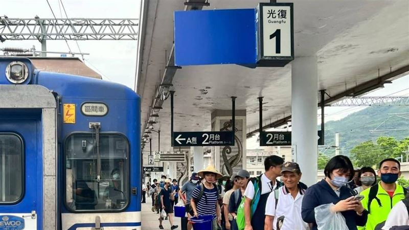 協助花蓮光復鄉救災　台鐵今再加開9列車