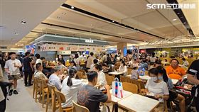 新光三越,人潮,12樓,美食街,台中,重新開幕（圖／記者吳泊萱攝影）