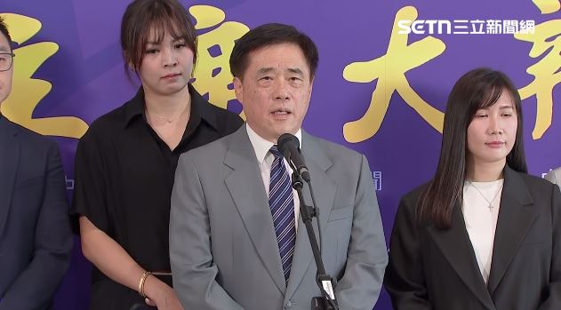 郝龍斌出席辯論會前接受媒體聯訪。（圖／翻攝畫面）