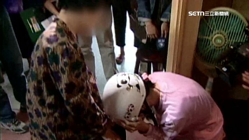 詹姓女子2002年有虐待婆婆的黑歷史