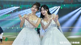 Wing Stars韓籍成員安芝儇、Mingo穿白紗表演。（圖／記者劉彥池攝影）
