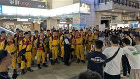 台中,特搜隊,救援,花蓮,歸來,英雄,歡呼,掌聲,堰塞湖,災情（圖／台中市消防局提供）