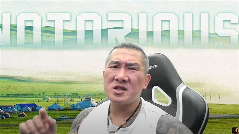 館長稱，若今天是中共，絕對不會讓這種事發生。（圖／翻攝自館長惡名昭彰 YouTube頻道）