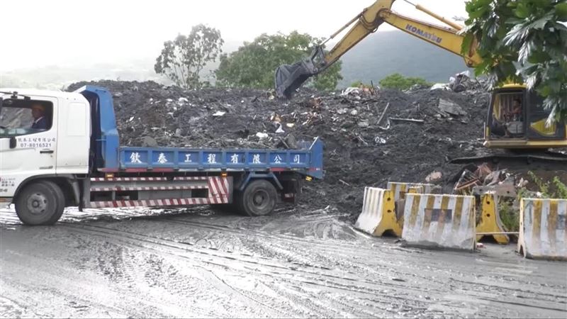 許多花蓮災民看到滿目瘡痍、甚至被迫拆除的家園時，忍不住崩潰大哭，場面令人鼻酸。（圖／資料庫）