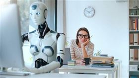 「人類等失業吧」Sam Altman預言2030年AGI奪走40％工作 機器人（示意圖／翻攝自pixabay） 