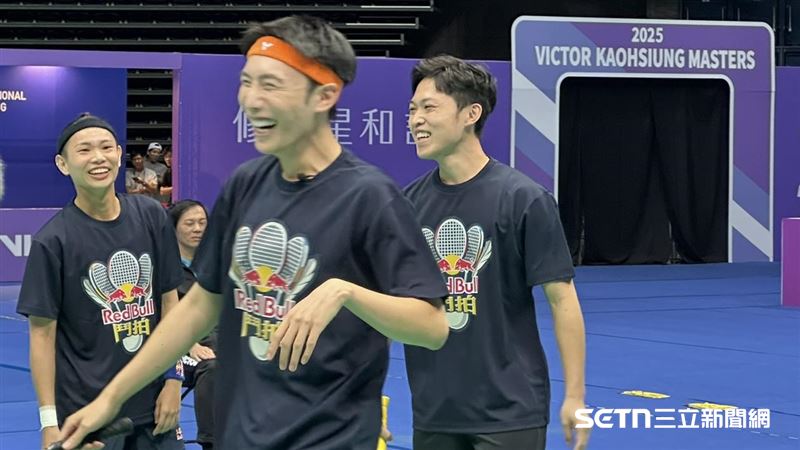 小戴隊由戴資穎領軍，帶領網紅見習生小吳、羽球好手盧明哲，出戰鬥拍冠軍藏龍有番茄隊。（圖／記者蔡厚瑄攝影）