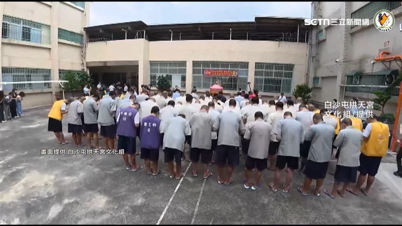 百名收容人向祖悔
