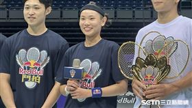 小戴隊由戴資穎領軍，帶領網紅見習網美小吳、羽球好手盧明哲，擊敗鬥拍冠軍藏龍有蕃茄隊。（圖／記者蔡厚瑄攝影）