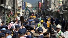 昨天是教師節連假第二天，許多民眾湧入花蓮光復當志工。（圖／翻攝自傅崐萁臉書）