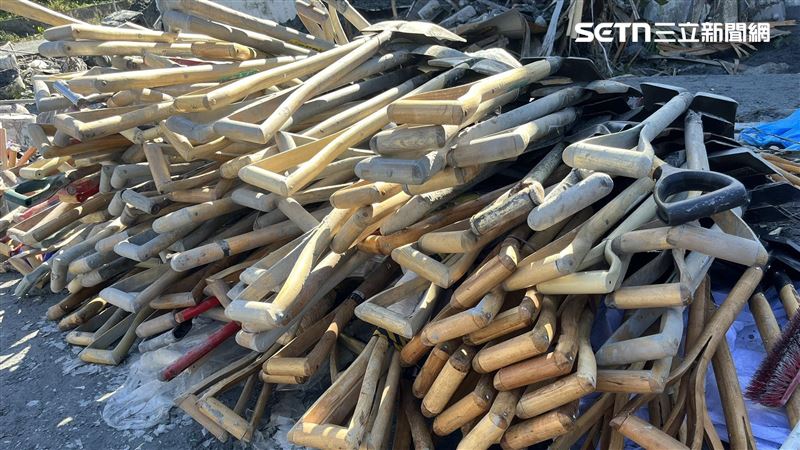 光復災區看到「把鏟子留給下一位」的感動