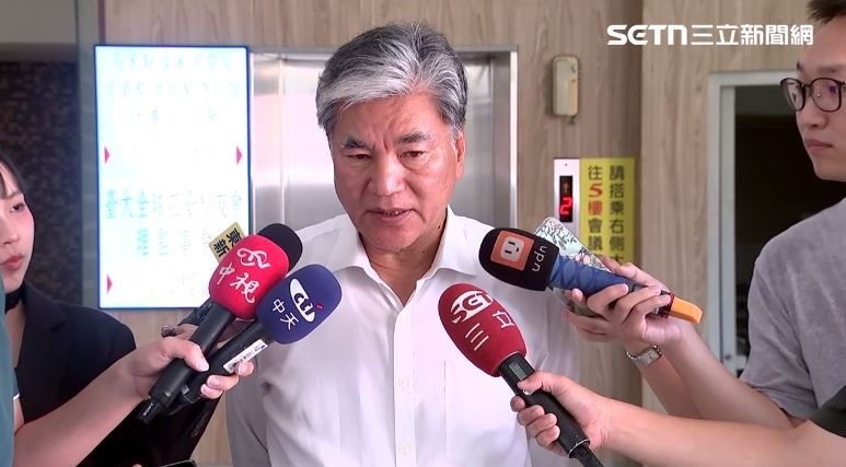 李鴻源上午出席經濟部「花蓮馬太鞍溪堰塞湖災害前進協調所」記者會受訪。（圖／翻攝畫面）