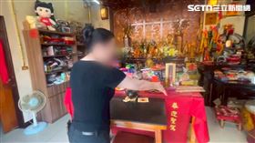 嘉義市警局第二分局,嘉義,老闆娘,信眾,乩身,棍棒,菸酒行,神明（圖／翻攝畫面）