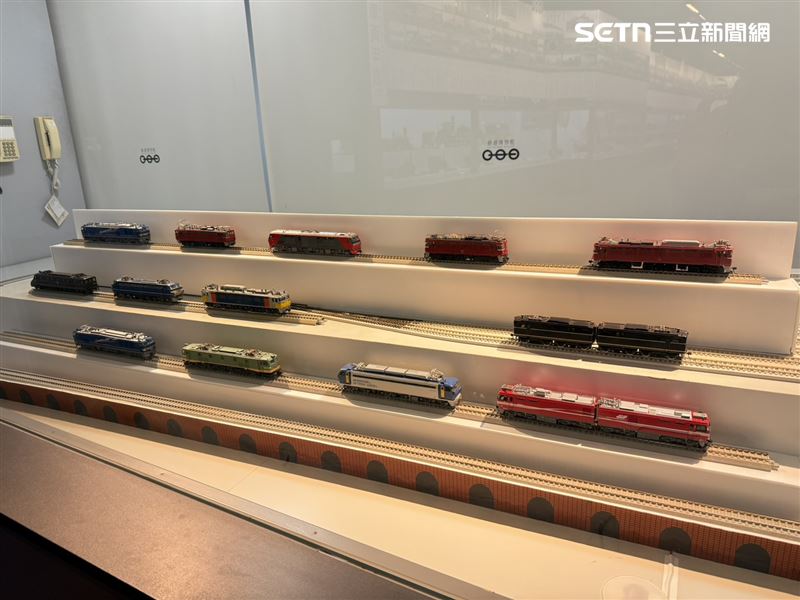 大宮鐵道博物館展示列車模型也能看見台鐵列車。（圖／記者李育道攝影）