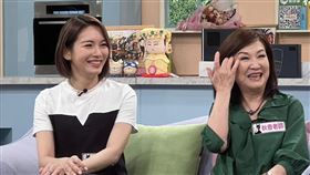 秋香老師（左）與林佳儀同台（圖／民視提供）