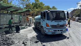 為減輕居民不便，台水公司供水站由13處增至23處，水車由13部增加至28部。（圖／台水提供）