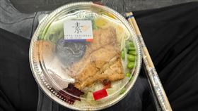 劉哲瑋說，世界上有一種味：台灣人情味。（圖／翻攝自Lâu Thiat Uí臉書）