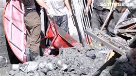 民眾湧入花蓮光復鄉幫忙救災 鏟子超人