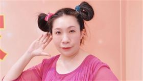 如花是一代經典女丑卻因經紀約糾紛被迫淡出演藝圈。（翻攝自如花臉書）