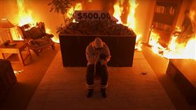 MrBeast新片「火海逃生」遭到炮轟。（圖／翻攝自YouTube）