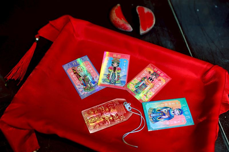 築間攜手台中樂成宮打造獨家「媽祖透明御守」與眾神祈福小物。(圖／築間提供)