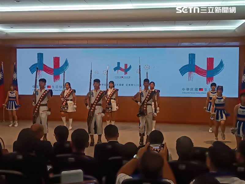 114年國慶大會籌備委員會今（30）日上午舉行記者會。(圖/記者盧素梅攝影)