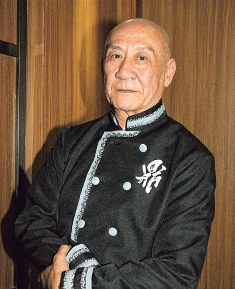 李家鼎近期出席活動身形暴瘦。（圖／翻攝自小紅書）