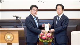 總統賴清德接見日本參議院自民黨議員會長松山政司一行。（圖／總統府提供） 