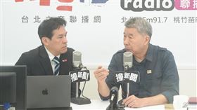 張亞中（右）說，希望兩岸能以善意影響彼此。（圖／《POP撞新聞》提供）