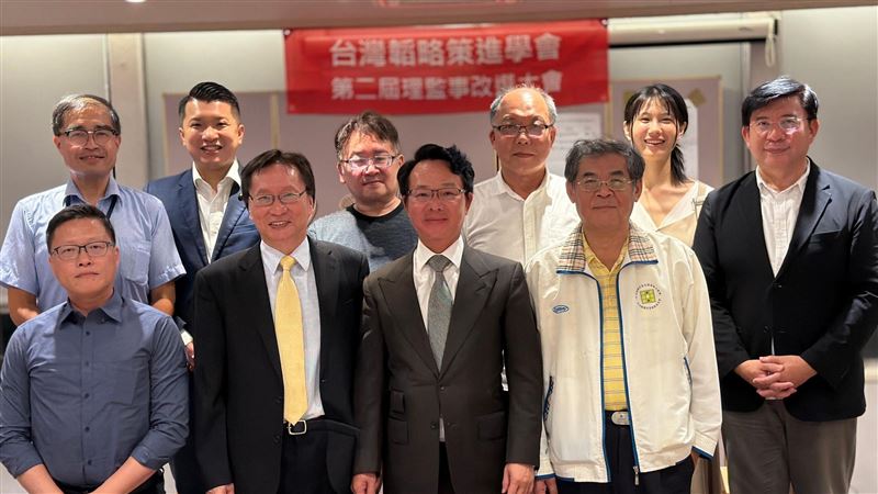 青年智庫換屆！他：推動體育外交絕不退讓