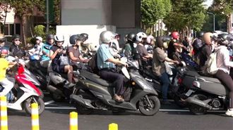 公館圓環塞爆！網笑喊：鏟子英雄挖地下道