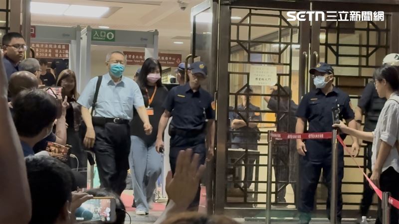 柯文哲斥北市府政風處！被中共接管了嗎？