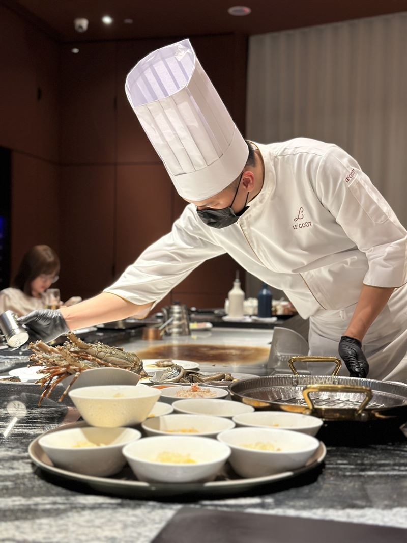 頂級法式鐵板燒「樂葵」進駐新竹享平方。（圖／業者提供）