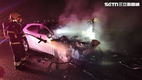 高雄,事故,貨車,車輛,路竹,國道,連環撞,火燒車,駕駛,國道一號（圖／翻攝畫面）